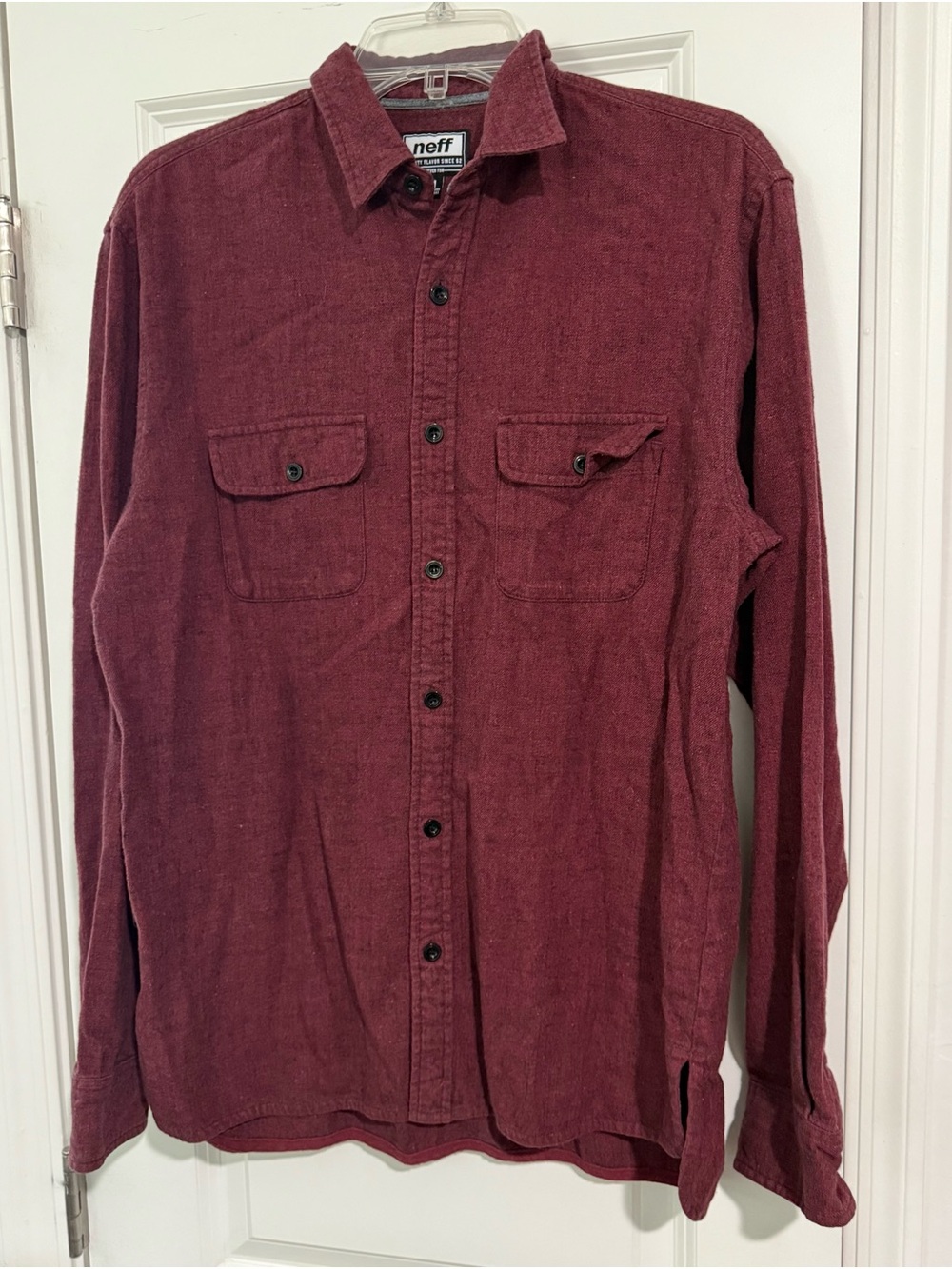 NEFF Flannel Long Sleeve Button Down Shirt Cranberry Front Pockets Mens Size M
